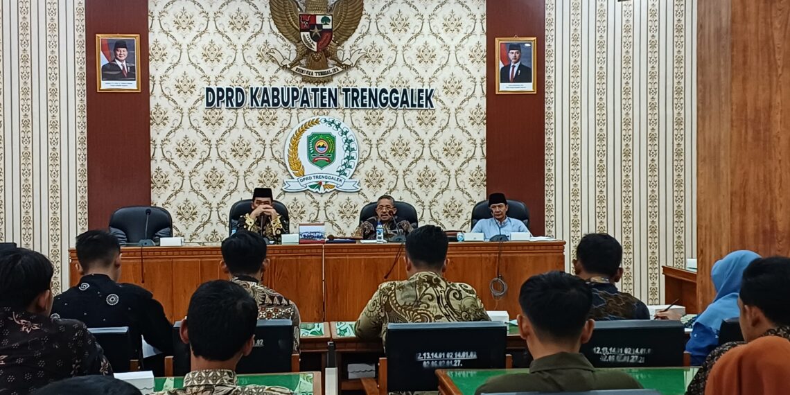 DPRD Trenggalek Dukung Putra-Putri Daerah Jadi Prioritas Rekrutmen Guru PPPK